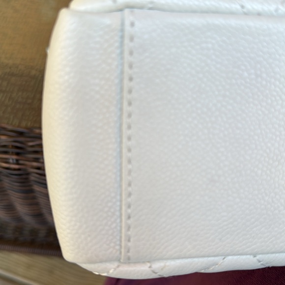 CHANEL WHITE CAVIAR PETITE SHOPPING BAG - Picture 3 of 9